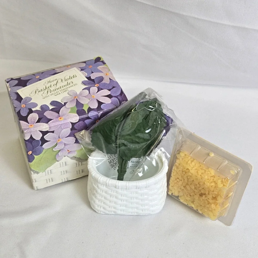 Avon Basket Of Violets Pomander, Violet Wax‎ Fragrance Chips, Flower Vtg 1981